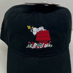 Mens Snoopy Peanuts Forever 21 Hat Brand New With Tags